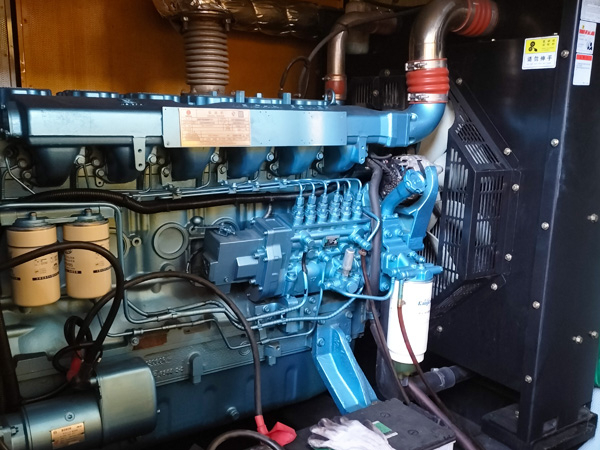 市南磷酸铁锂蓄电池的使用寿命与哪些因素有关？