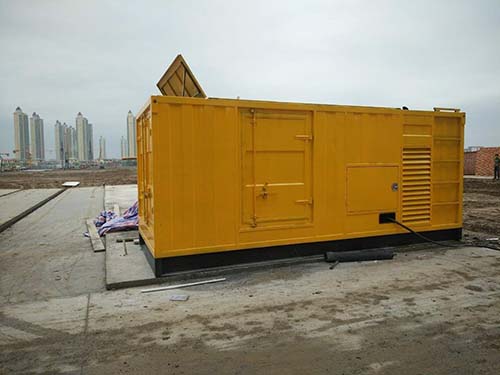 市南合同中关于乙方责任导致工期延误的赔偿标准应该如何制定？